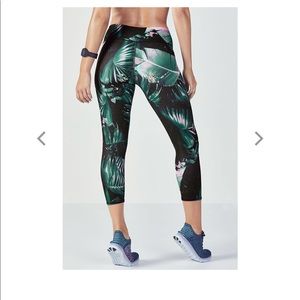 NWT Fabletics Salar Capri